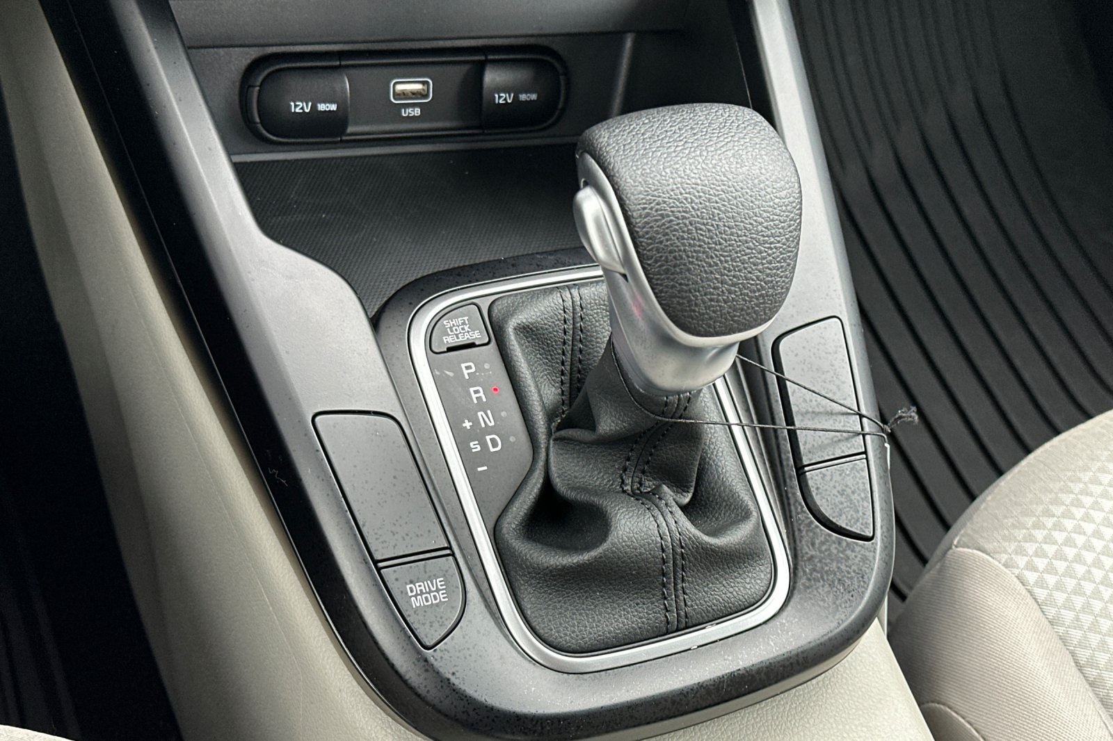 2025 Kia Soul LX photo 17