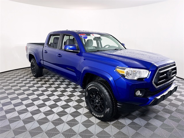 2022 Toyota Tacoma SR5's photo