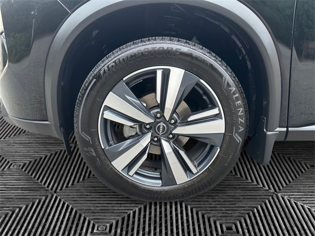 2024 Nissan Rogue SL photo 12