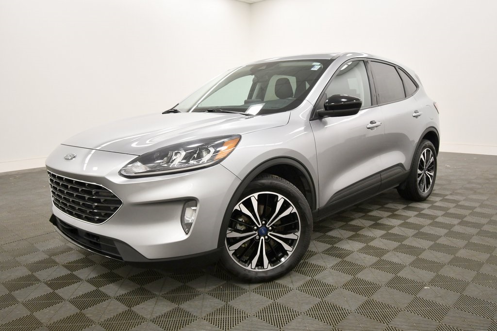 Used 2022 Iconic Silver Metallic Ford SEL image 2