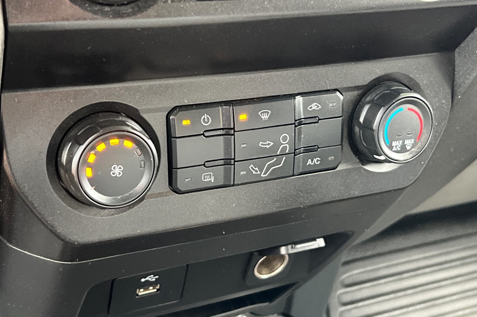 2022 Ford F-350 XL photo 21