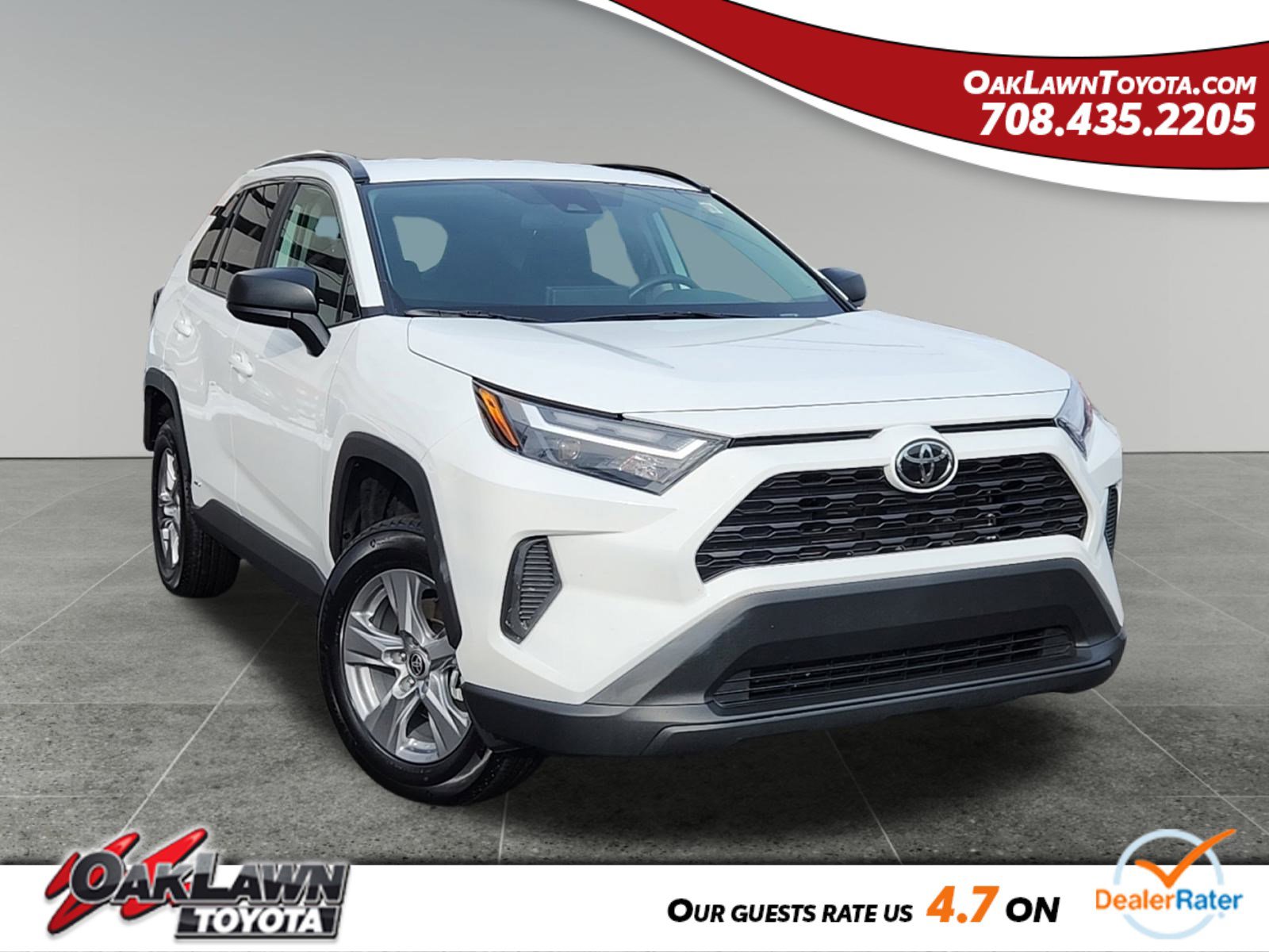 2025 Toyota RAV4 LE's photo