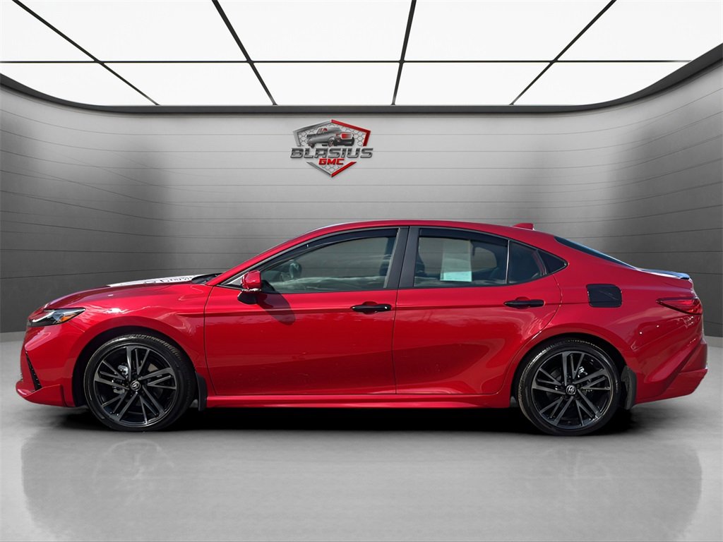 2025 Toyota Camry LE photo 2