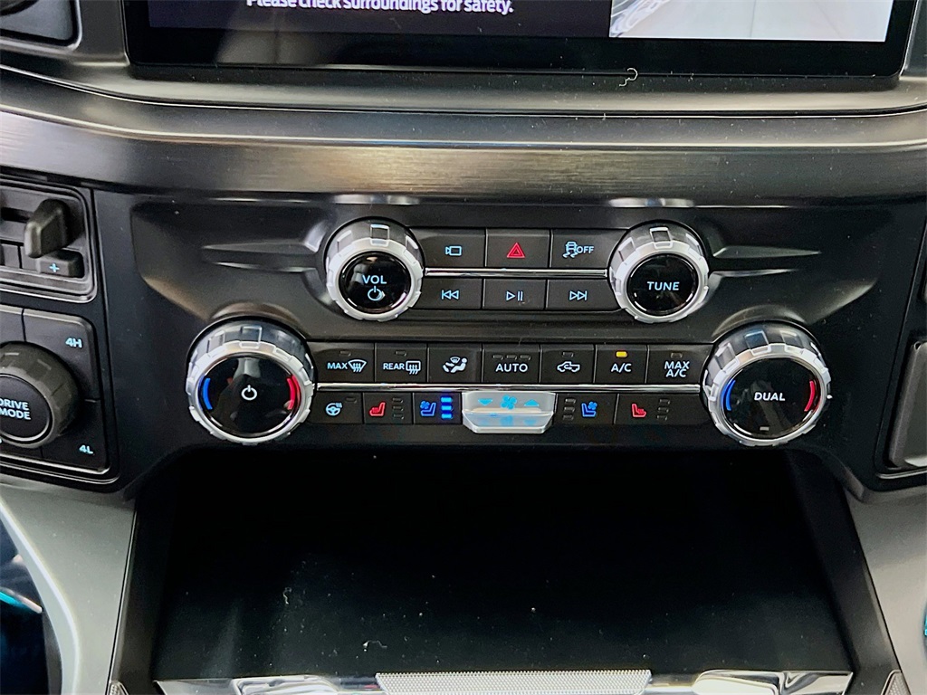 2026 Ford F-250 photo 9