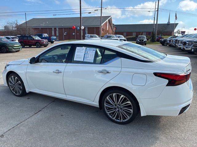 2023 Nissan Altima 2.5 SL photo 4