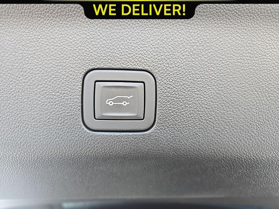 2025 Chevrolet Tahoe Premier photo 4