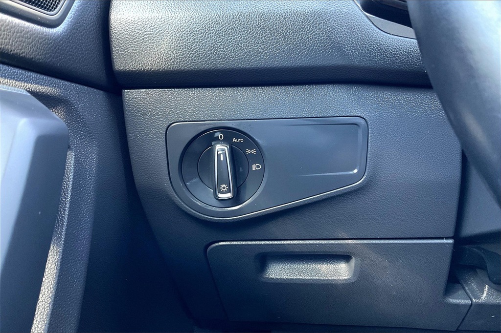 2019 Volkswagen Tiguan SE photo 31