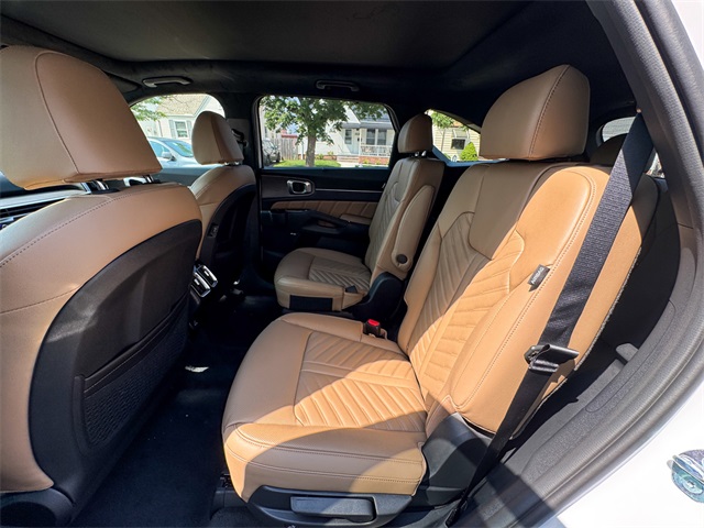 2025 Kia Sorento X-Line SX Prestige photo 17