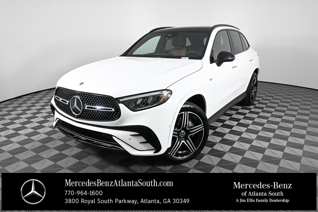 2025 Mercedes-Benz GLC Base's photo