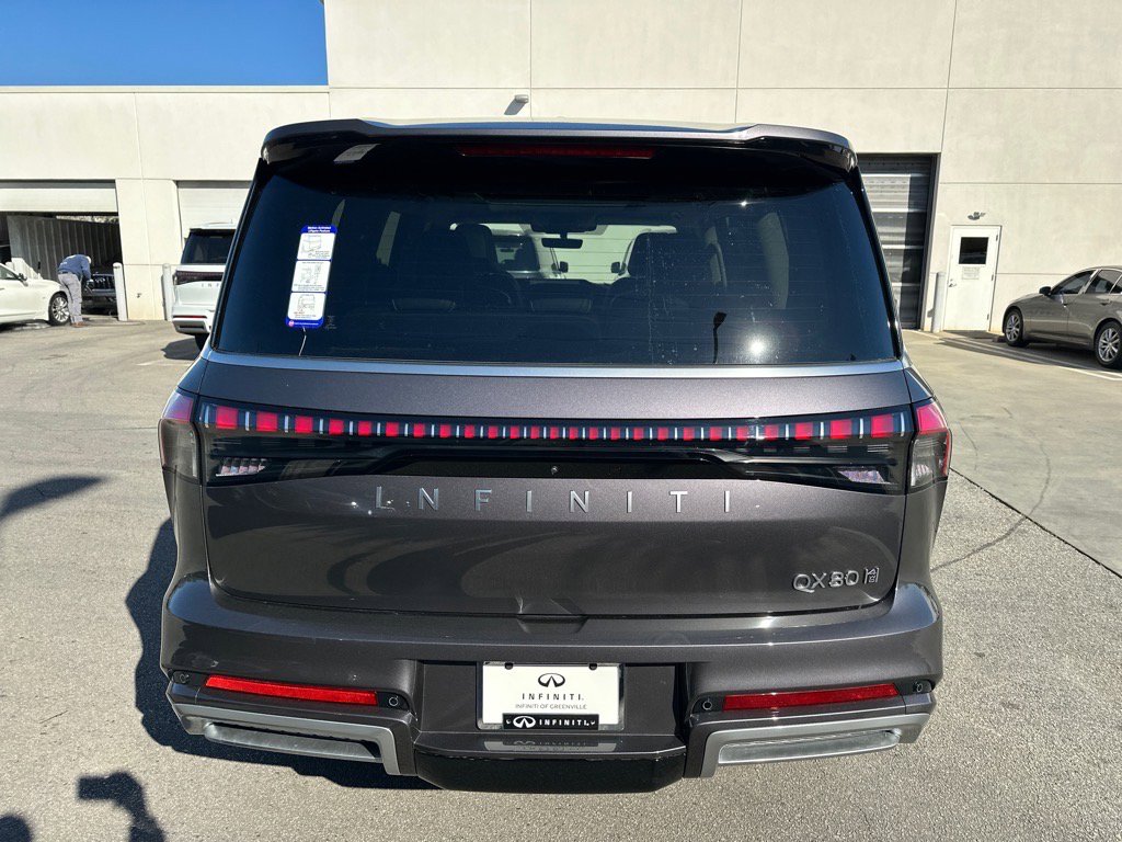 2025 Infiniti QX80 Luxe photo 4