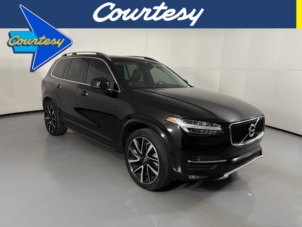 2019 Volvo XC90 Momentum's photo