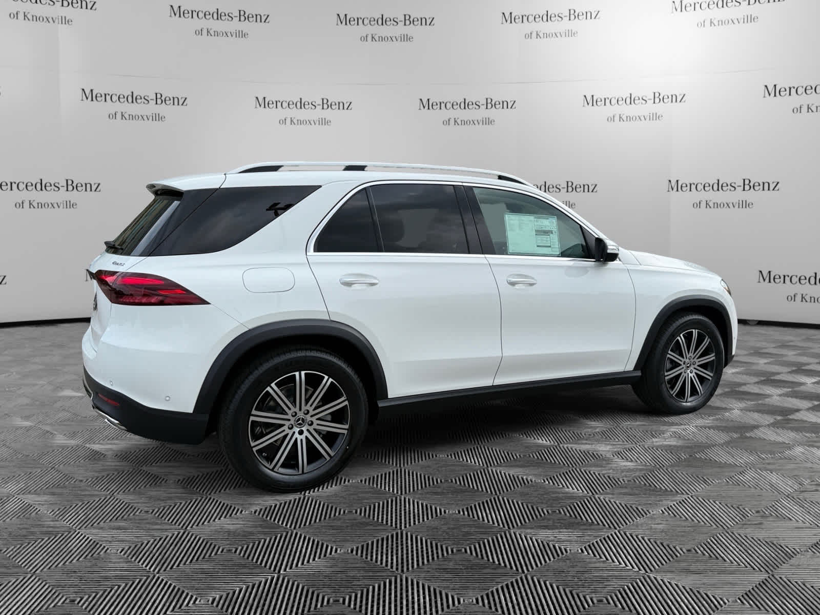 2026 Mercedes Benz GLE 350 4MATIC photo 4