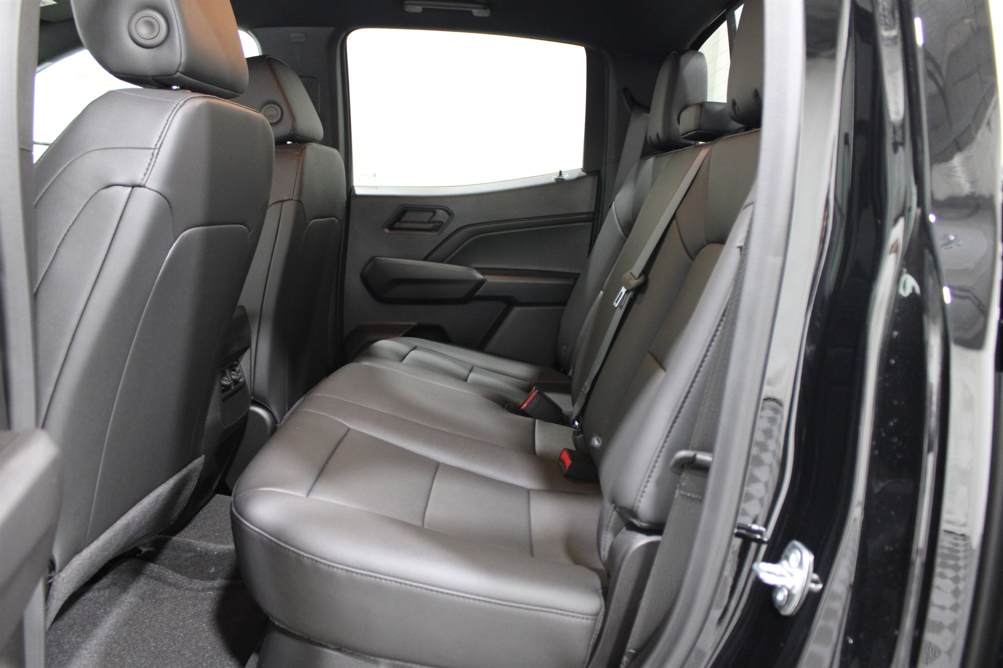 2026 Chevrolet Colorado Trail Boss photo 15