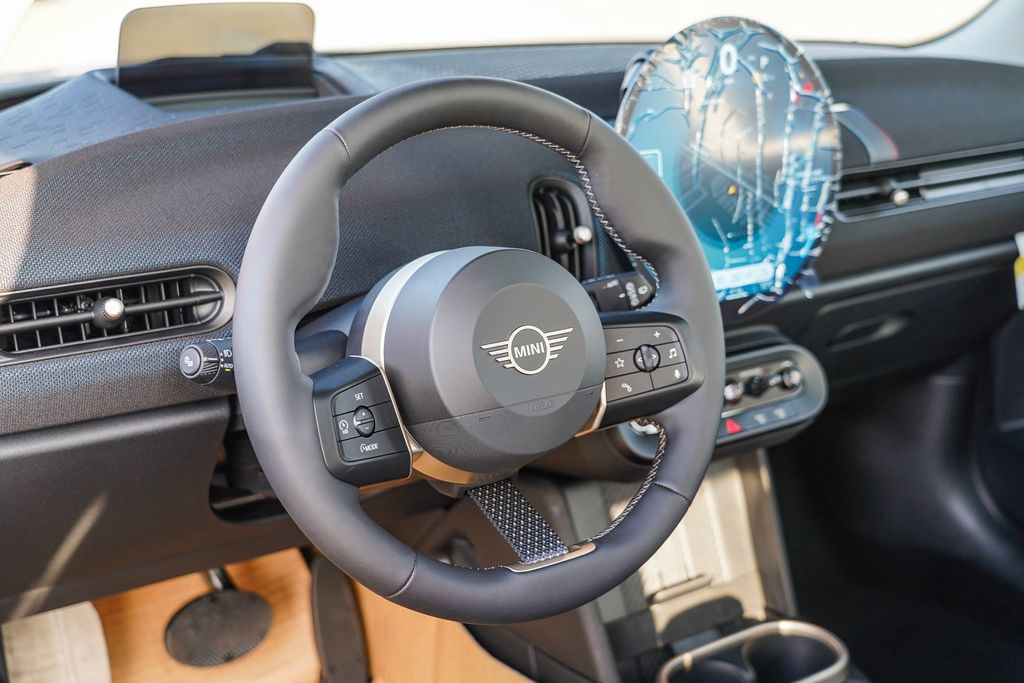 2025 Mini Cooper 2 Door Hardtop Signature photo 13
