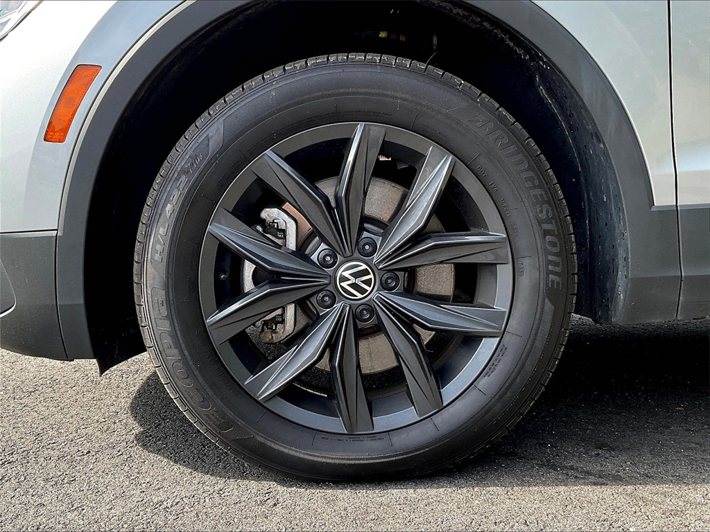 2024 Volkswagen Tiguan SE Wolfsburg Edition photo 20