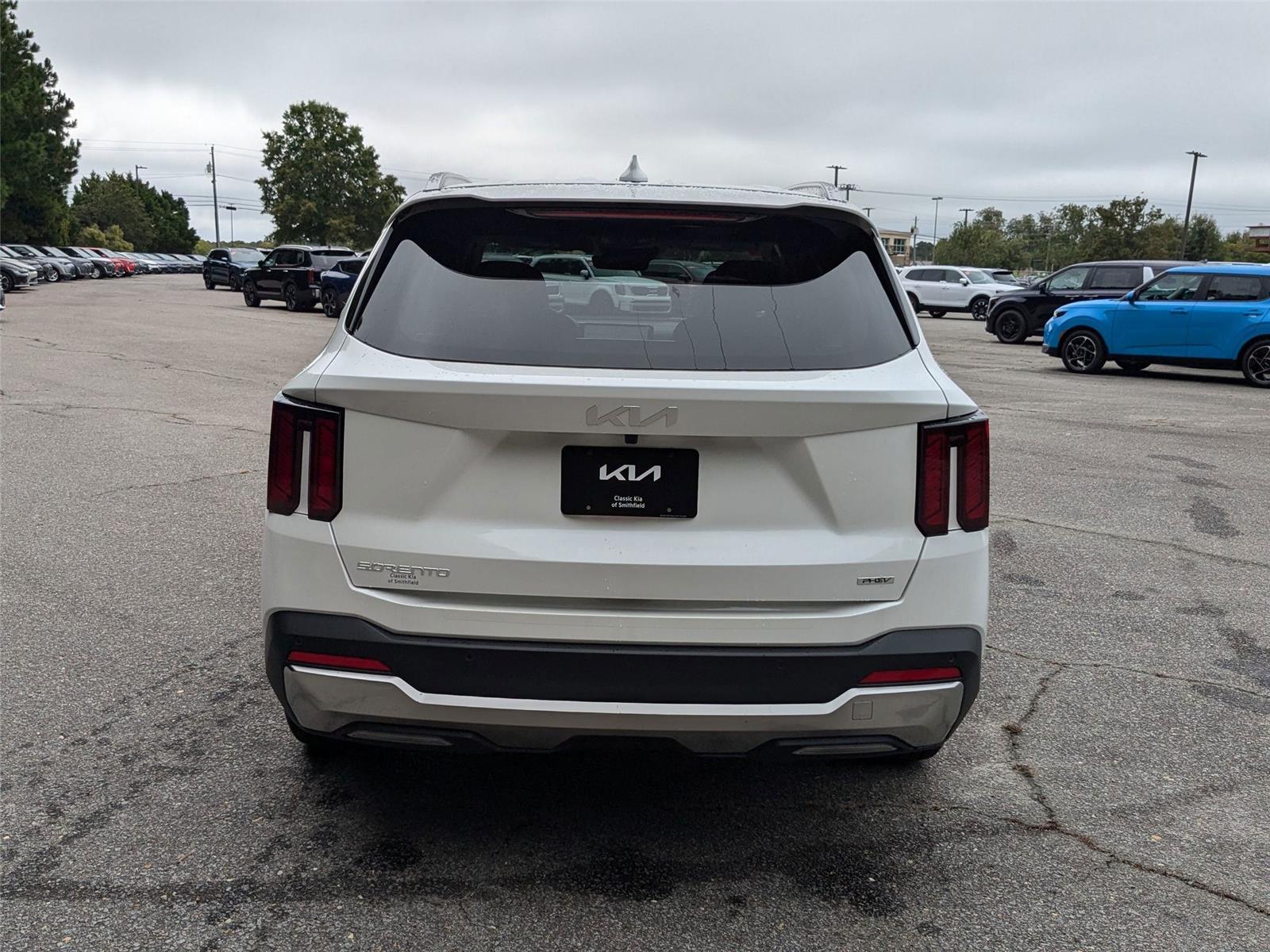2025 Kia Sorento Plug-In Hybrid EX photo 7