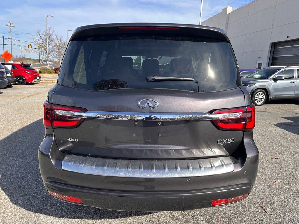 2024 Infiniti QX80 Luxe photo 4