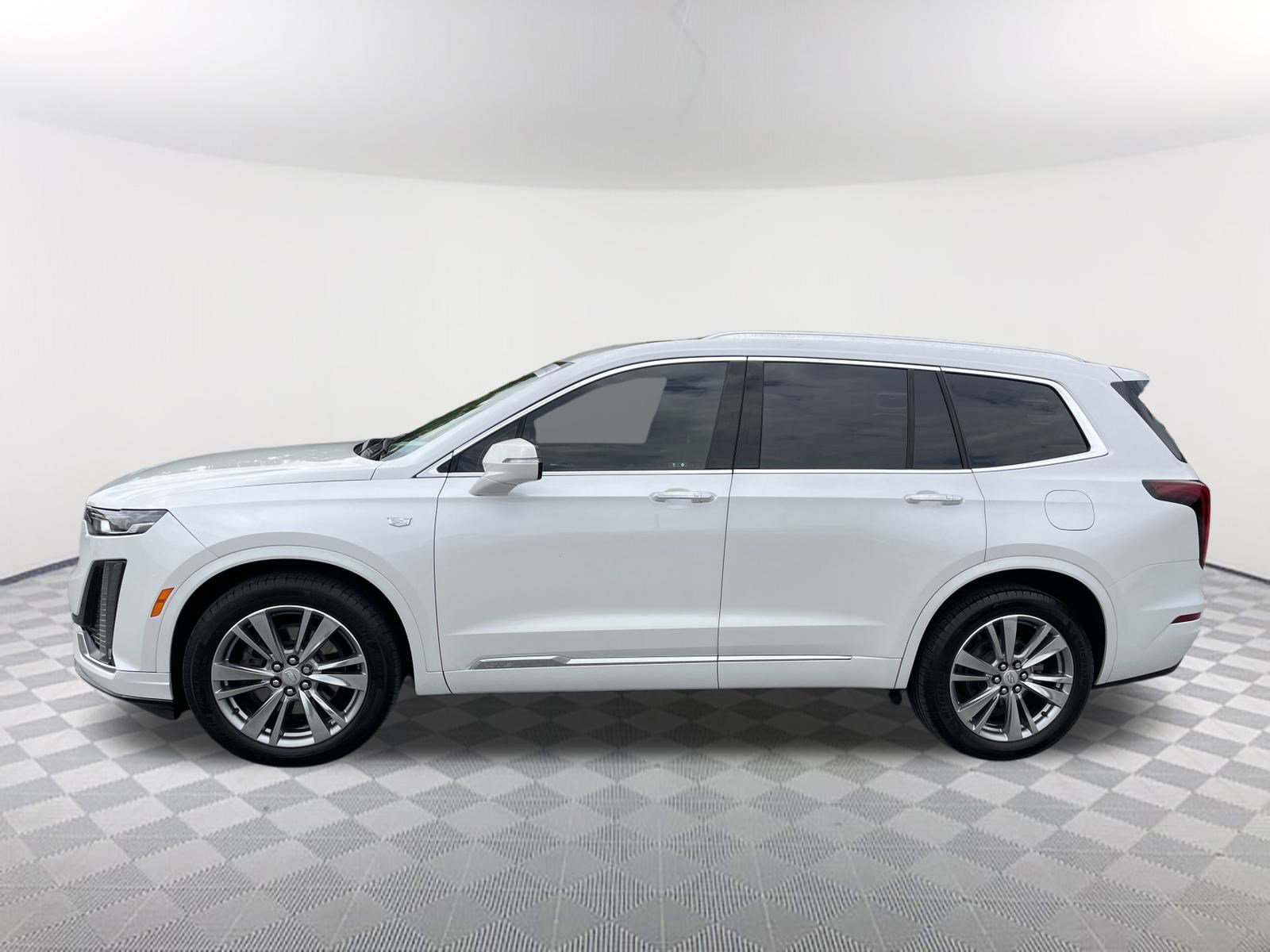 2023 Cadillac XT6 Premium Luxury photo 2