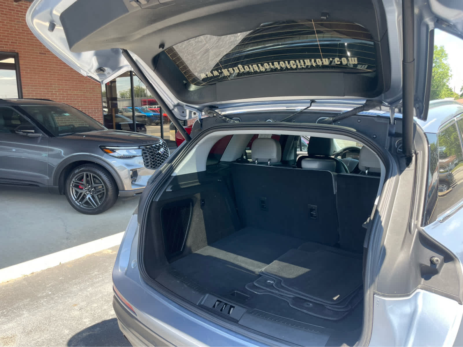 2022 Lincoln Corsair Standard photo 15