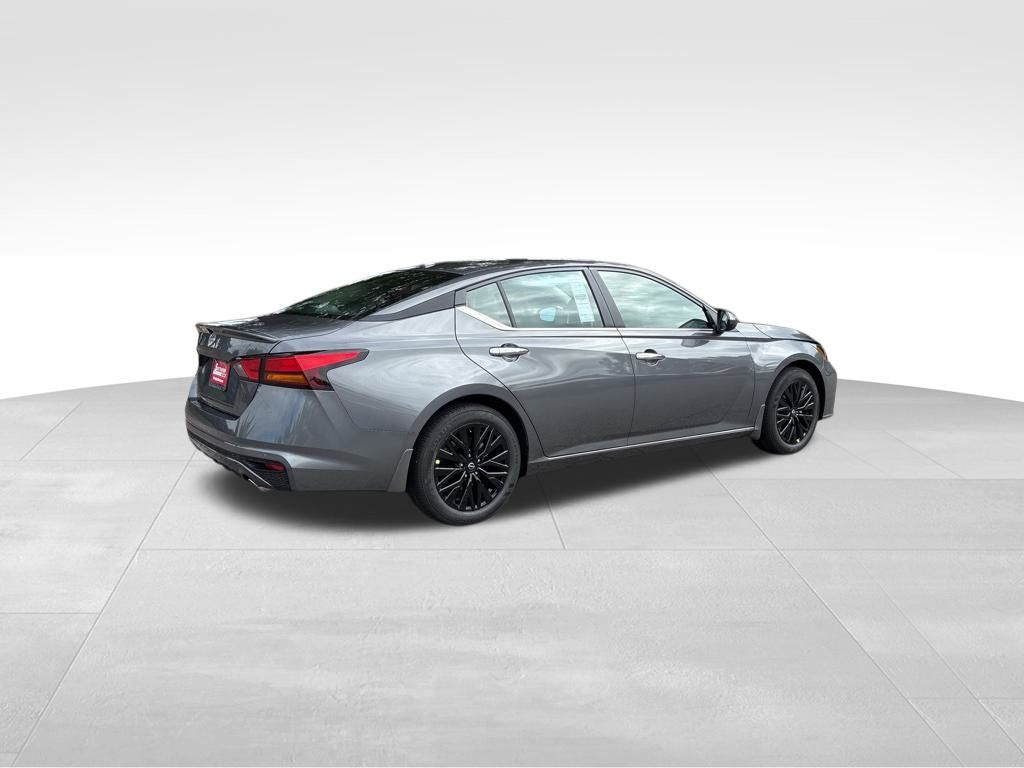 2025 Nissan Altima SV Special Edition photo 4