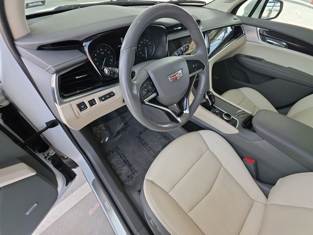 2022 Cadillac XT6 Premium Luxury photo 9