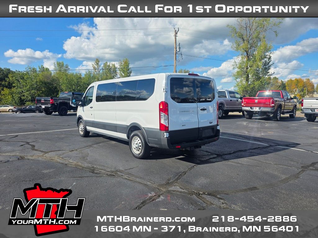 2022 Ford Transit photo 2