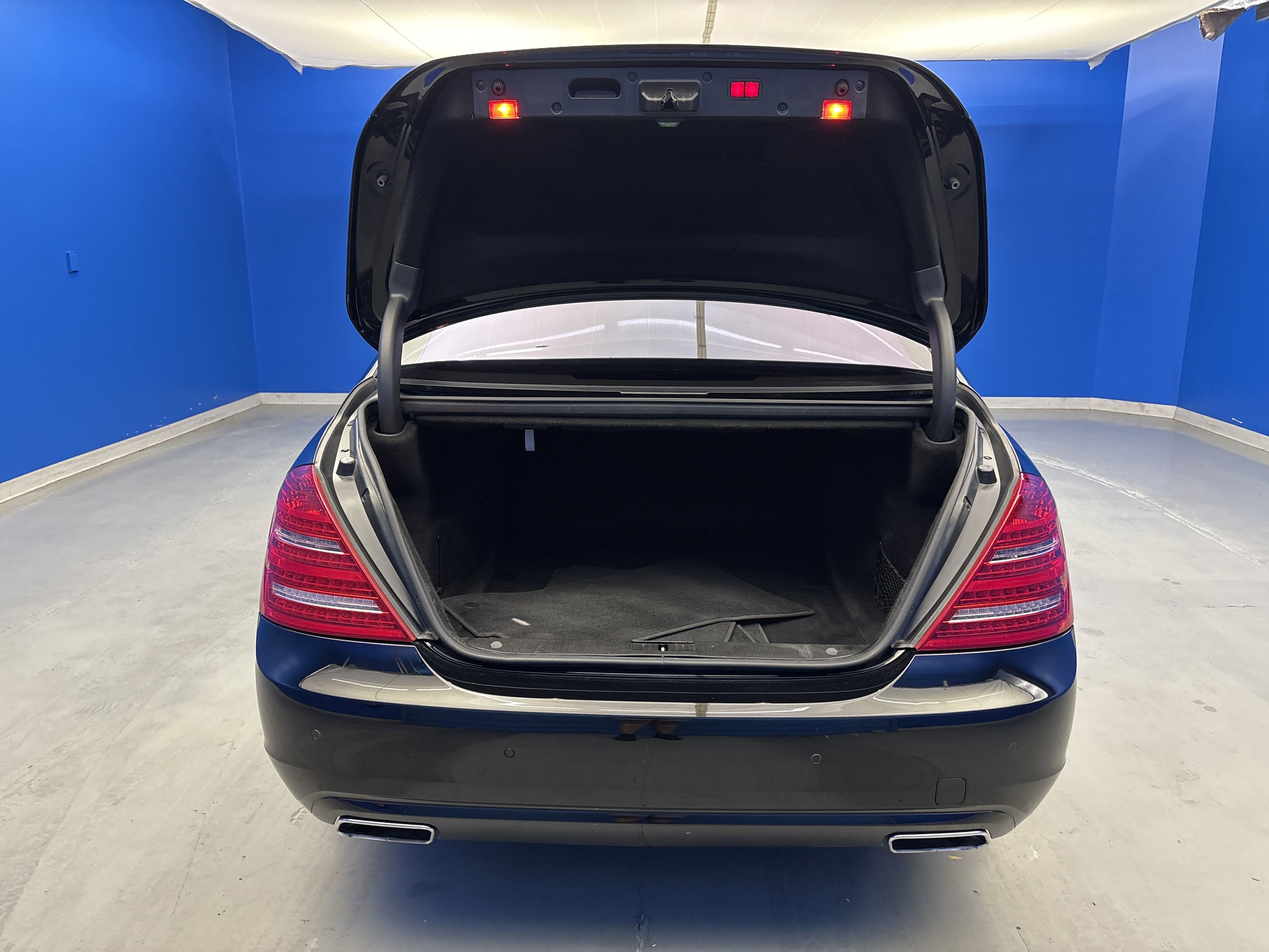 2012 Mercedes Benz S 550 4MATIC photo 21