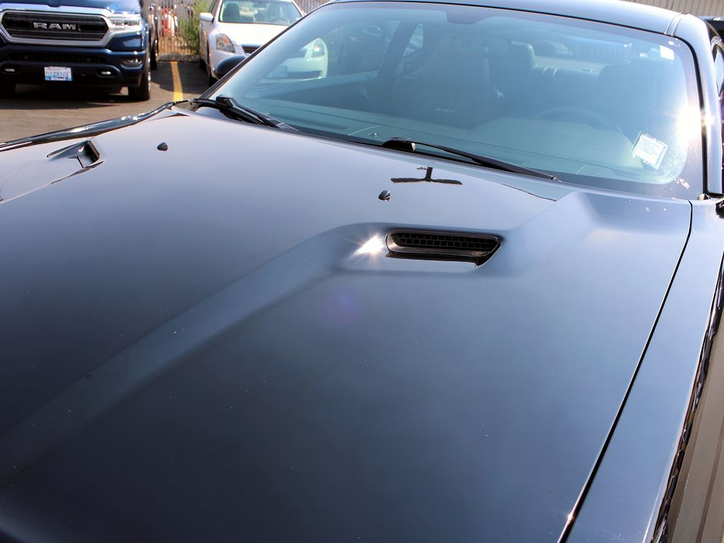 2013 Dodge Challenger SRT8 photo 28