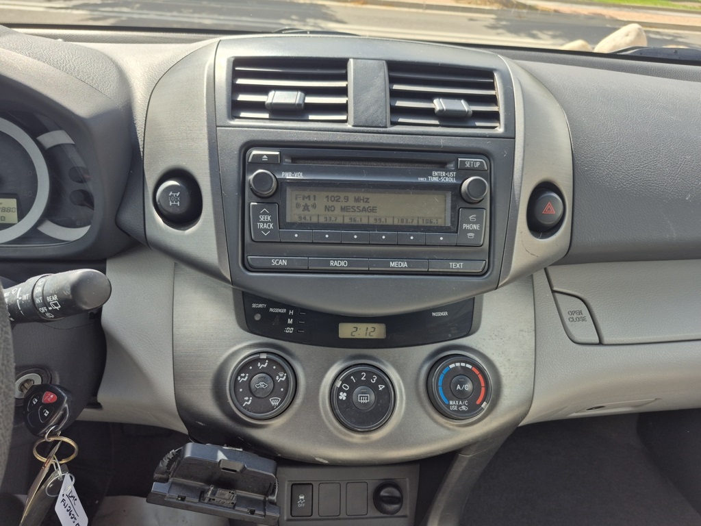 2012 Toyota RAV4 Base photo 29