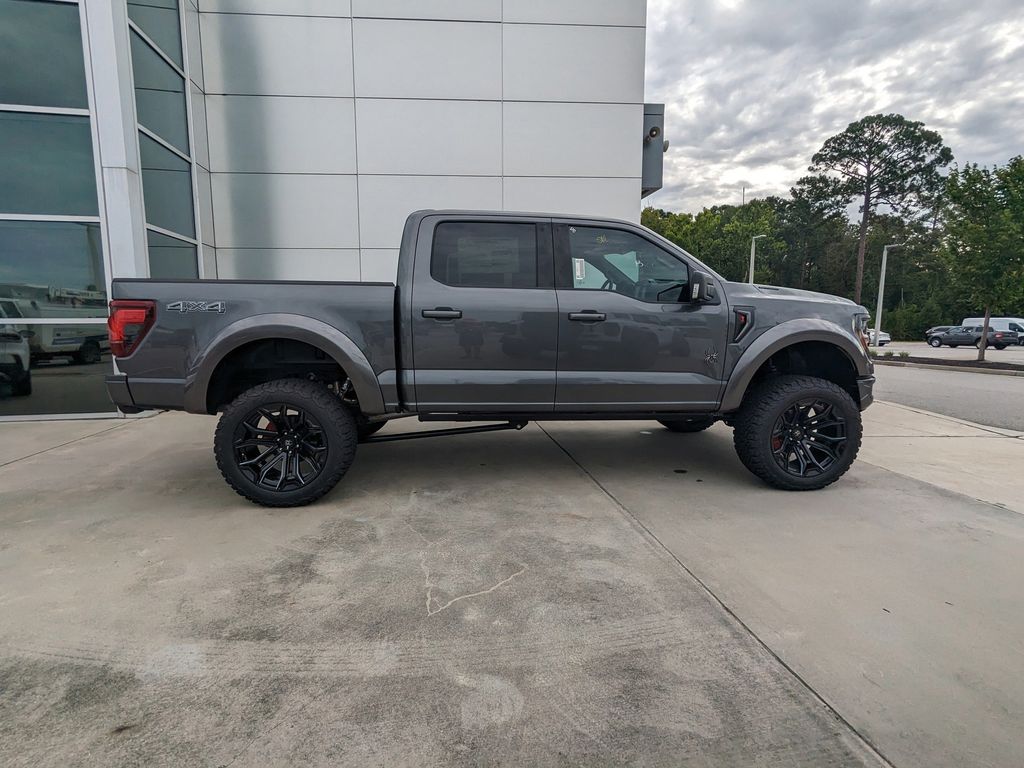 2025 Ford F-150 XLT photo 3