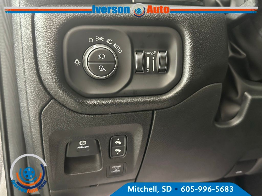 2026 Ram 1500 Laramie photo 13
