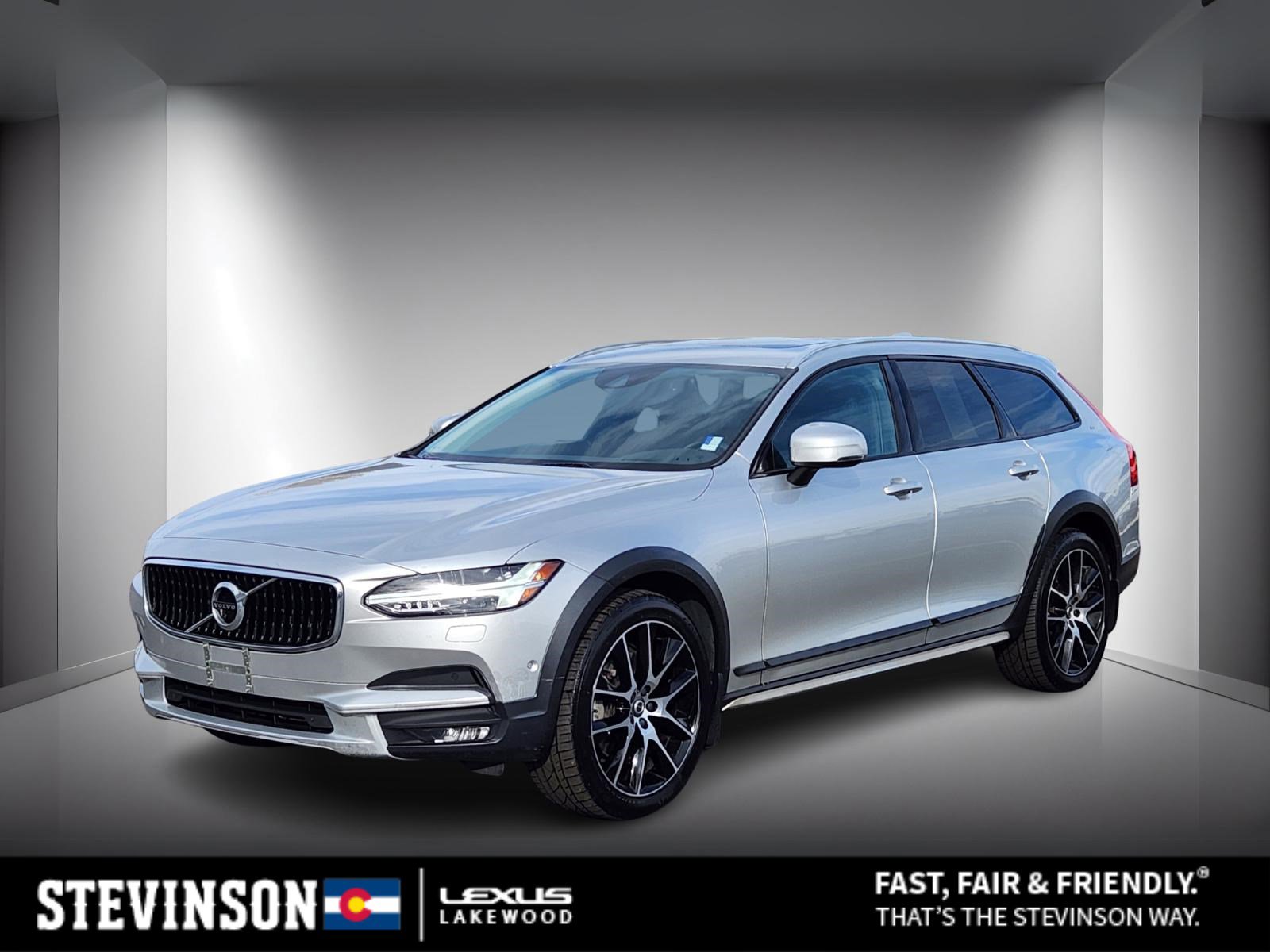 2019 Volvo V90 Cross Country Base's photo