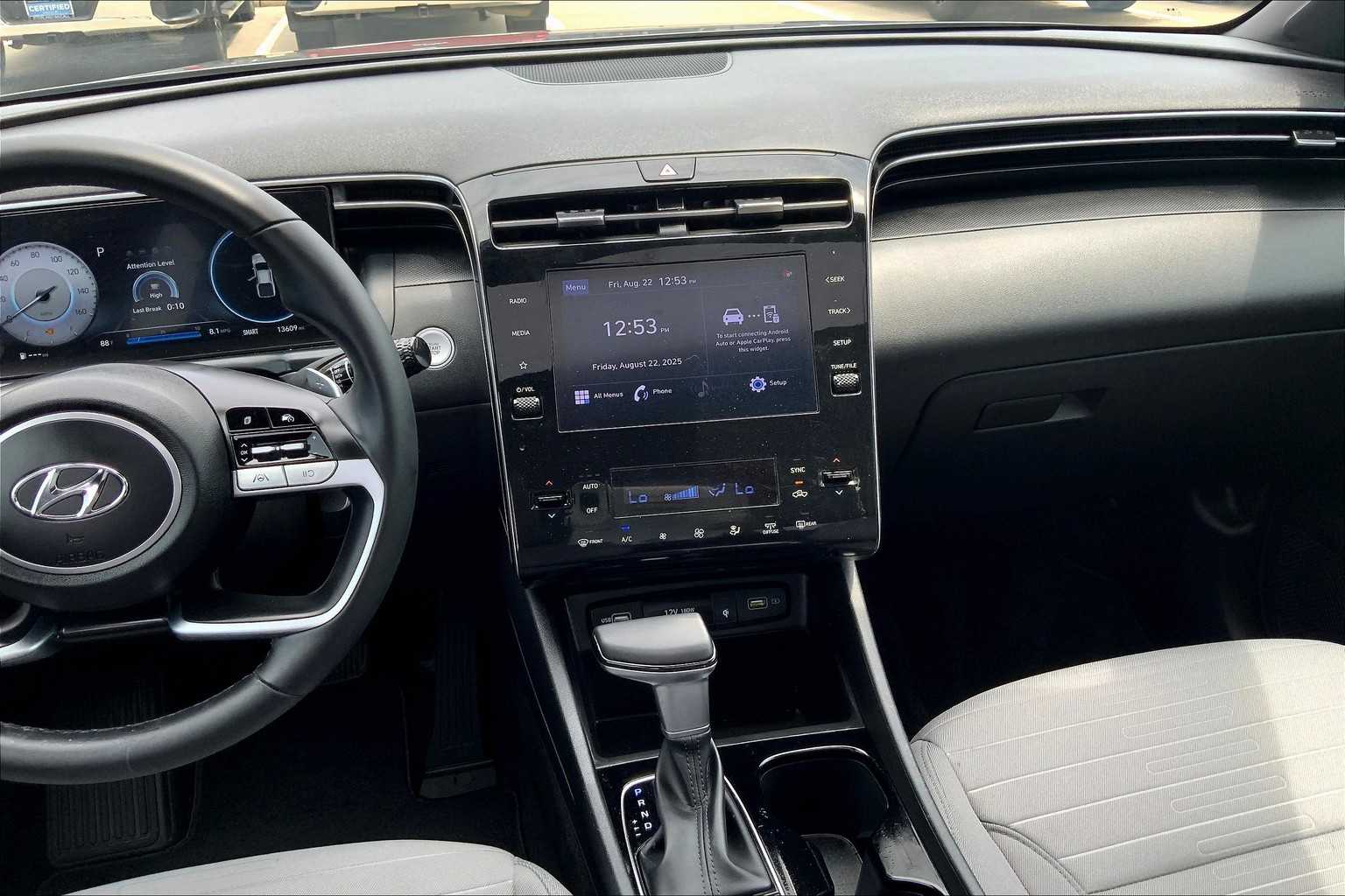 2022 Hyundai Santa Cruz SEL Premium photo 6