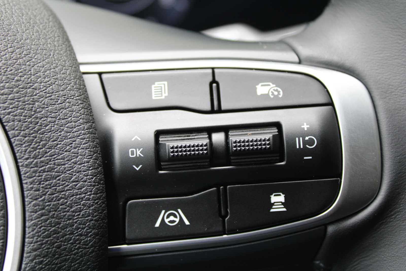 2025 Kia Sportage SX Prestige photo 28