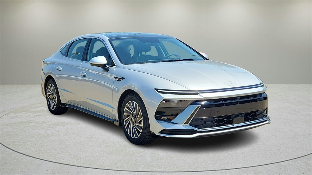2025 Hyundai Sonata Hybrid Limited's photo