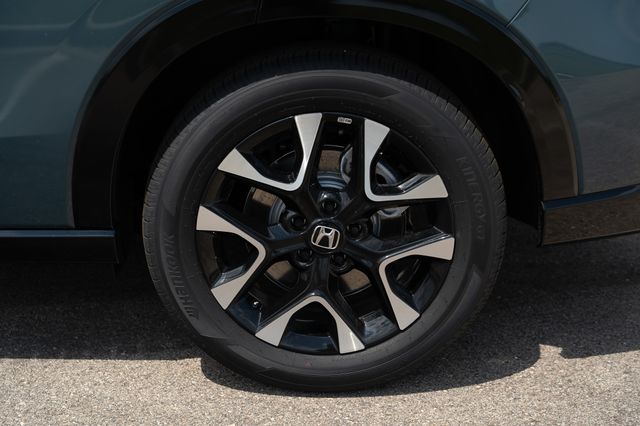 2026 Honda HR-V EX-L photo 3