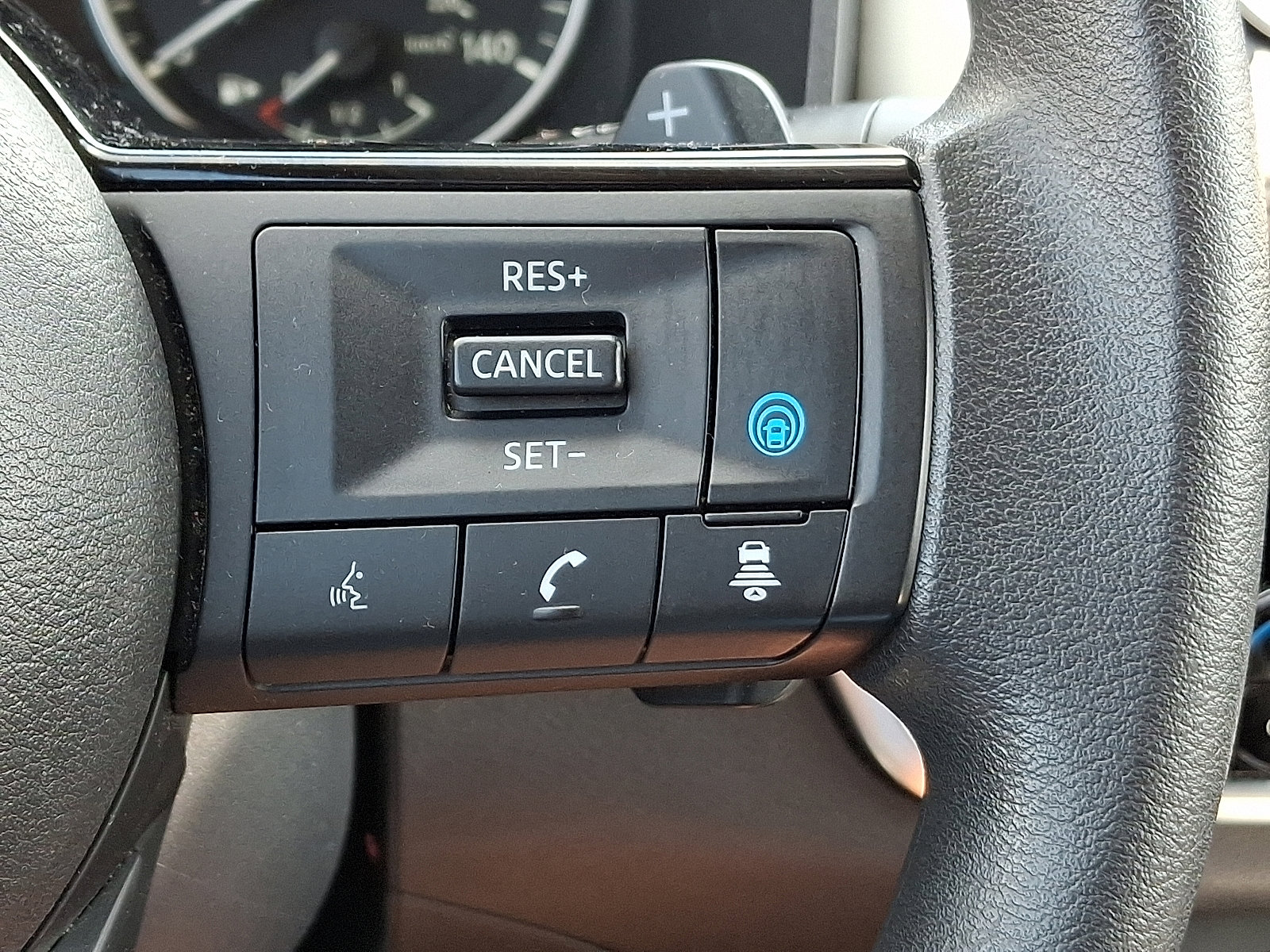 2023 Nissan Rogue SV photo 20