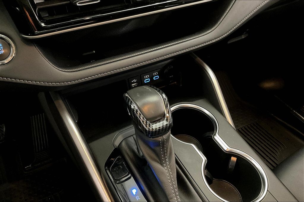 2022 Toyota Highlander XLE photo 32