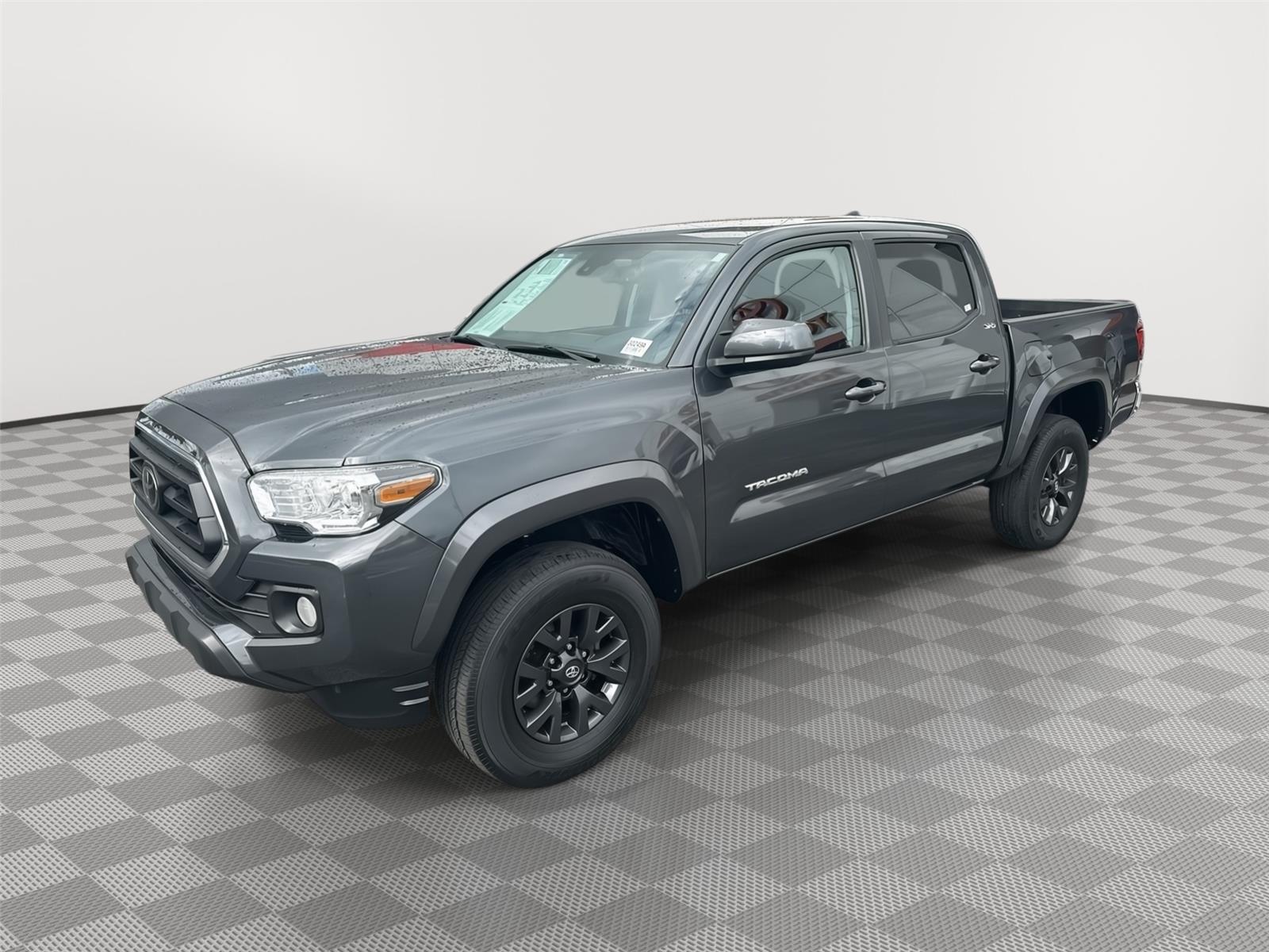 2023 Toyota Tacoma SR5's photo