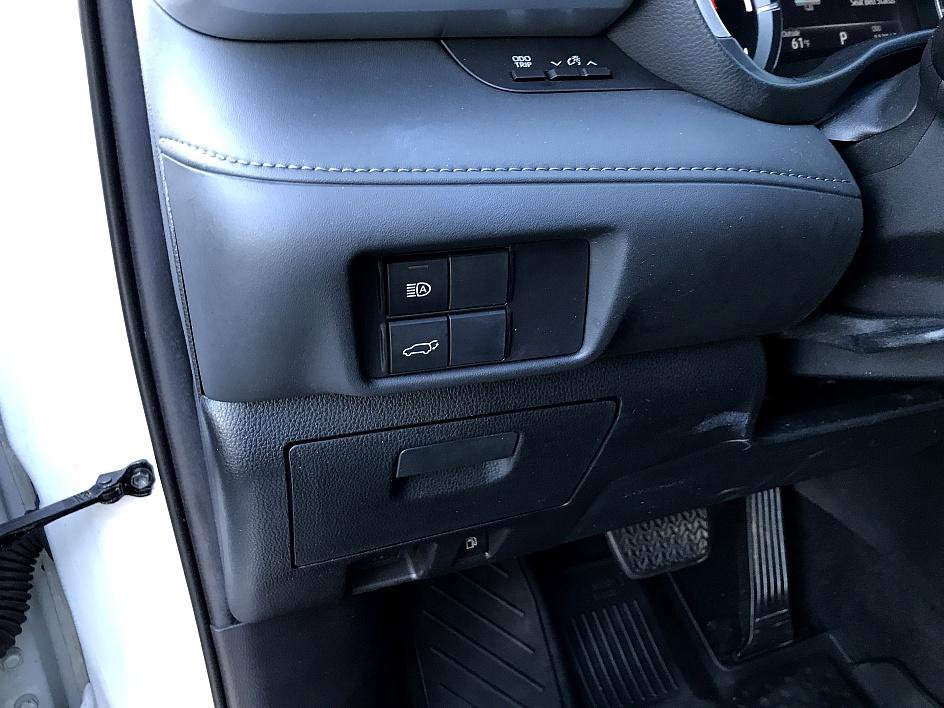 2020 Toyota Highlander Hybrid XLE photo 17