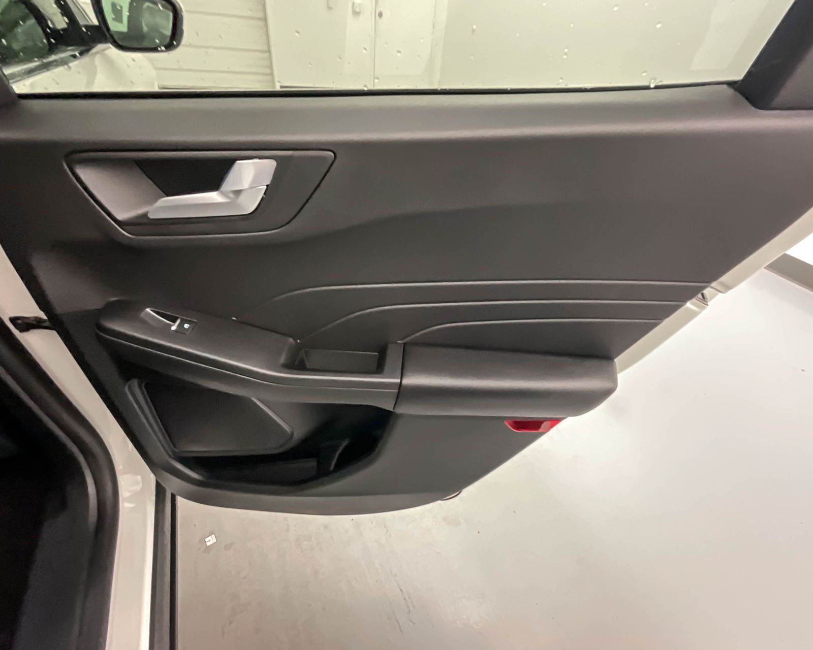 2025 Ford Escape Plug-In Hybrid Sport photo 16