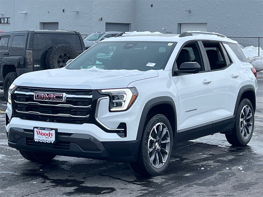2026 GMC TERRAIN - Image 3