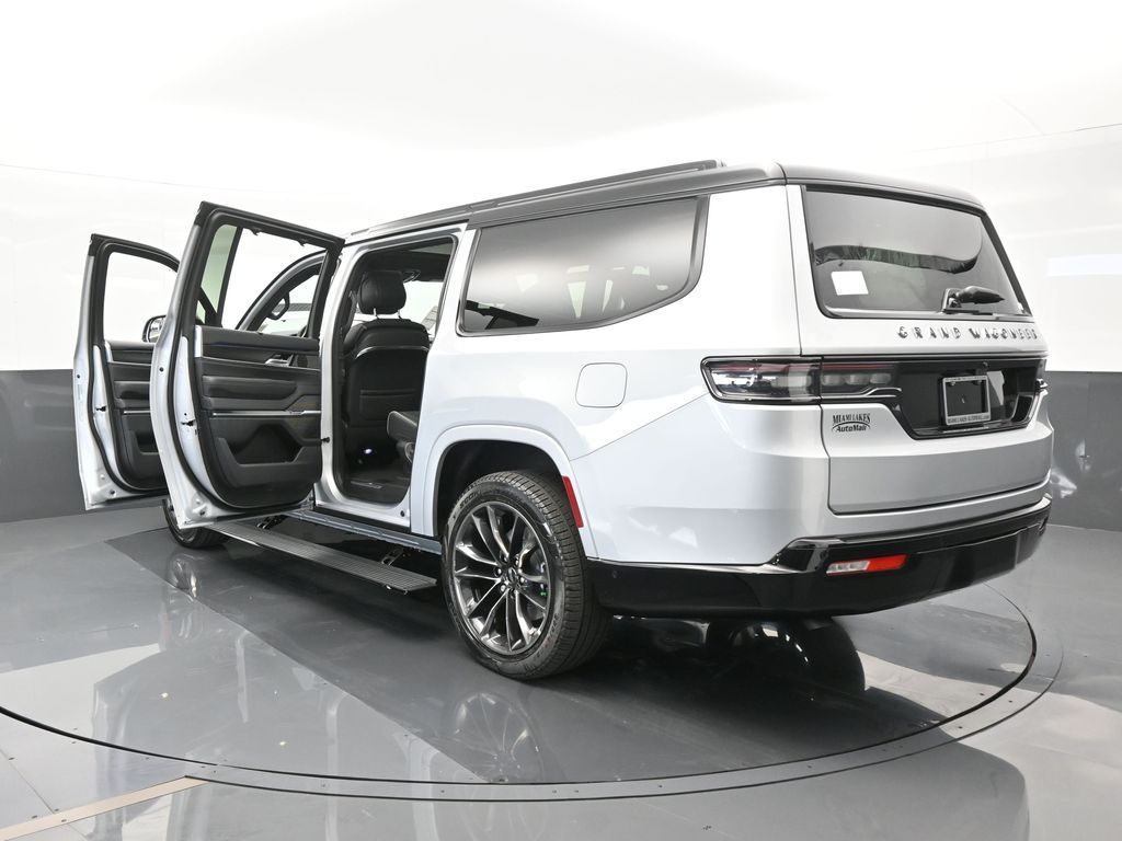 2024 Jeep Grand Wagoneer L II photo 66