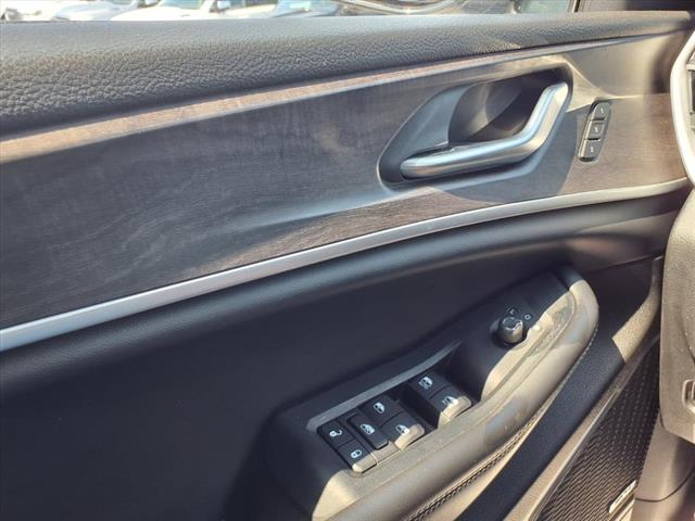 2023 Jeep Cherokee 4xe photo 16