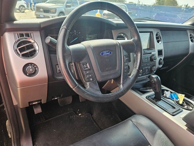 2017 Ford Expedition XLT photo 9