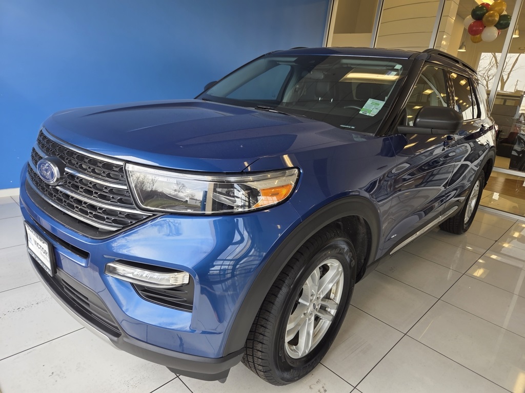 2023 Ford Explorer XLT's photo