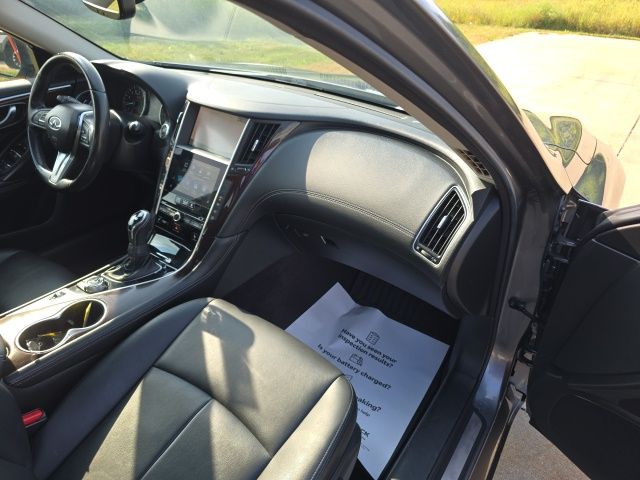 2018 Infiniti Q50 3.0t LUXE photo 33