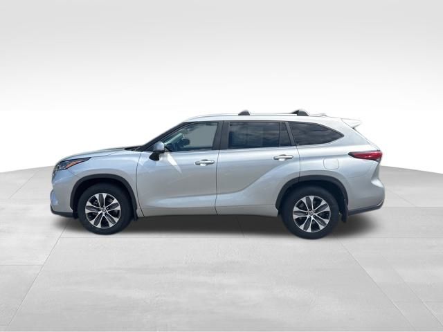 2023 Toyota Highlander Limited Platinum XLE XSE photo 2