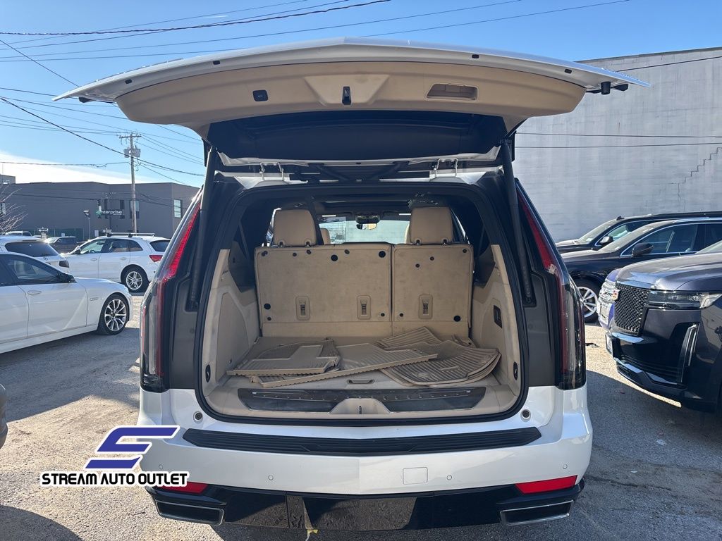 2022 Cadillac Escalade ESV Premium Luxury photo 8