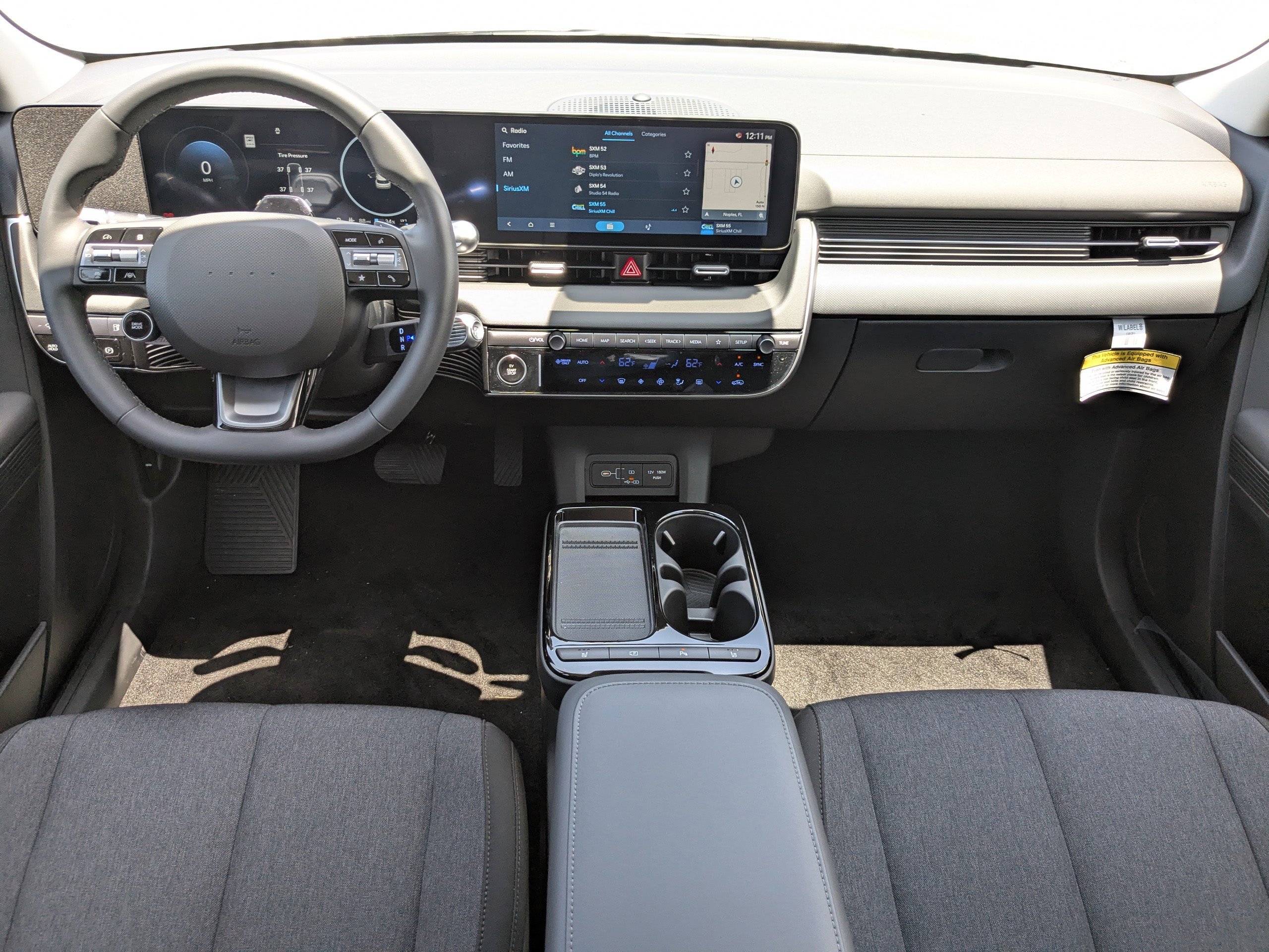 2025 Hyundai Ioniq 5 SE photo 8